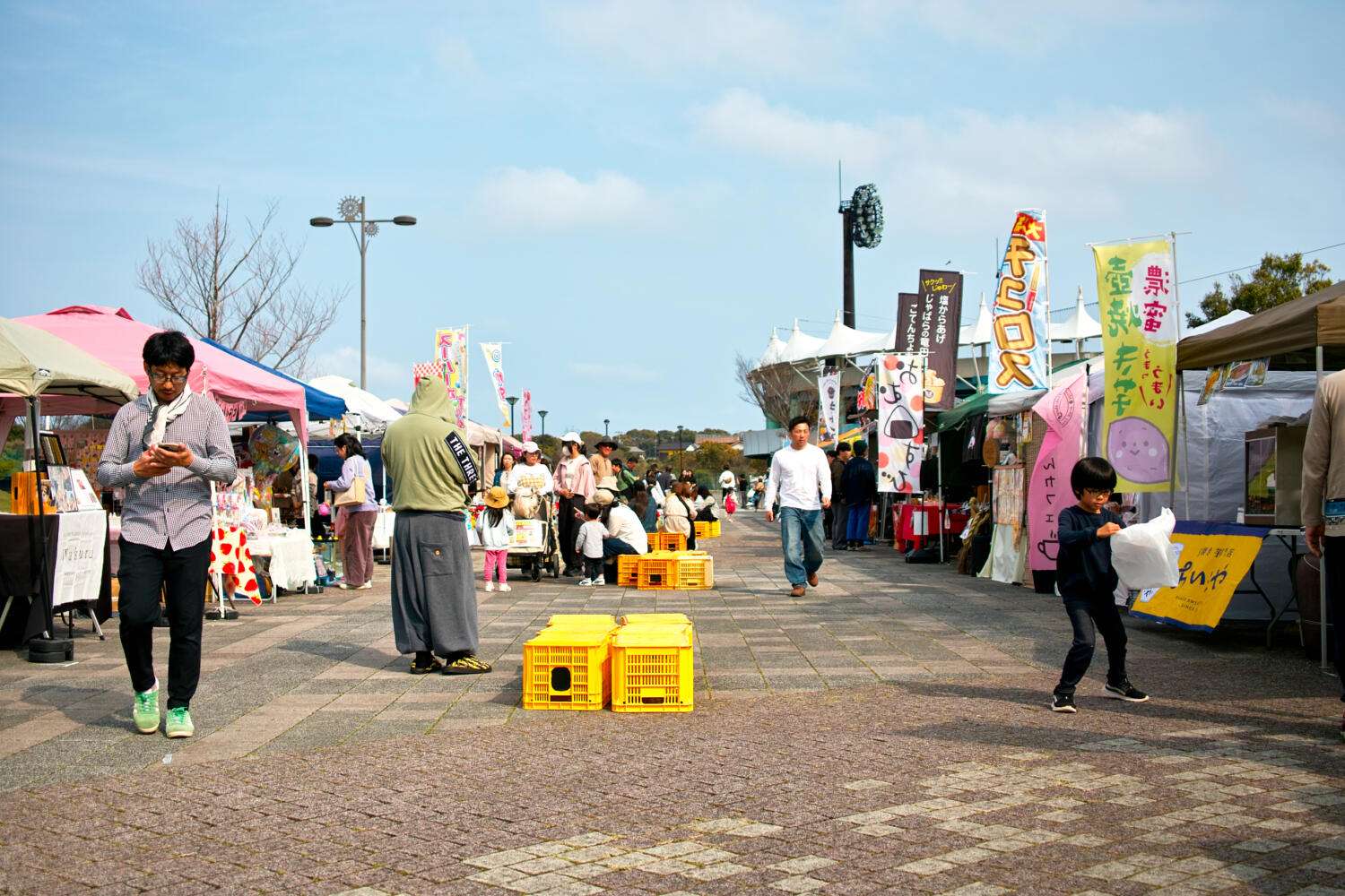 くまのマルシェ、結構盛り上がってるよ